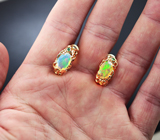 Золотые серьги с ограненными эфиопскими опалами 2,71 карат, цаворитами и желтыми сапфирам Золото