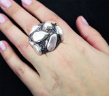 Серебряное кольцо с жемчугом барокко и синими сапфирами Серебро 925