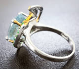 Серебряное кольцо с аквамарином и цаворитами Серебро 925