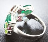 Прелестное серебряное кольцо с зелеными агатами и самоцветами Серебро 925