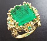 Золотое кольцо с изумрудом 8,42 карат и бриллиантами Золото