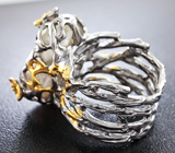 Серебряное кольцо с жемчужиной барокко и цаворитами Серебро 925