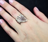 Серебряное кольцо с розовым кварцем, родолитами и голубым топазом Серебро 925