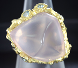 Серебряное кольцо с розовым кварцем, голубыми топазами и перидотами Серебро 925