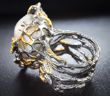 Серебряное кольцо с жемчужиной и цаворитами Серебро 925