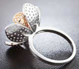 Эффектное серебряное кольцо-цветок Серебро 925