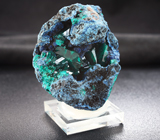 Кристаллы диоптаза в шаттуките и планшеите 