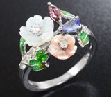 Чудесное серебряное кольцо с танзанитом, гранатами и цветной эмалью Серебро 925