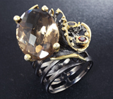 Серебряное кольцо с дымчатым кварцем и мозамбикскими гранатами Серебро 925
