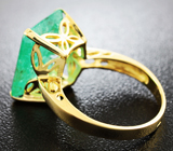 Золотое кольцо с уральским изумрудом 5,86 карат Золото