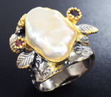 Серебряное кольцо с жемчужиной барокко, родолитом и розовым сапфиром Серебро 925