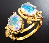 Золотое кольцо с ограненными кристаллическими опалами 3,31 карат, цаворитами и рубином Золото
