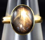 Золотое кольцо со звездчатым сапфиром 6,93 карат Золото