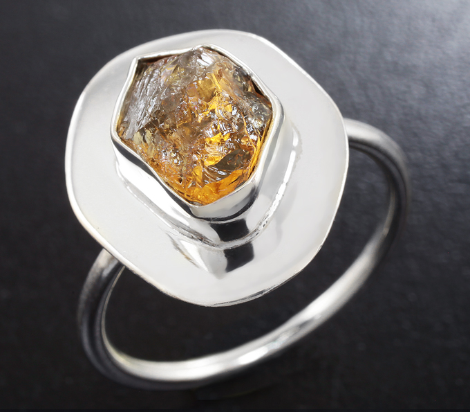 Серебряное кольцо с цитрином