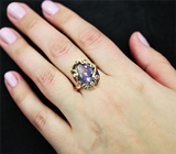 Золотое кольцо с кристаллическим черным опалом 8,03 карат, рубинами, цаворитами и бриллиантами Золото