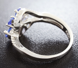 Замечательное серебряное кольцо с яркими танзанитами Серебро 925