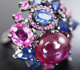 Серебряное кольцо с рубином, розовыми и синими сапфирами Серебро 925