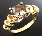 Золотое кольцо с солнечным камнем топовой огранки 2,18 карат Золото