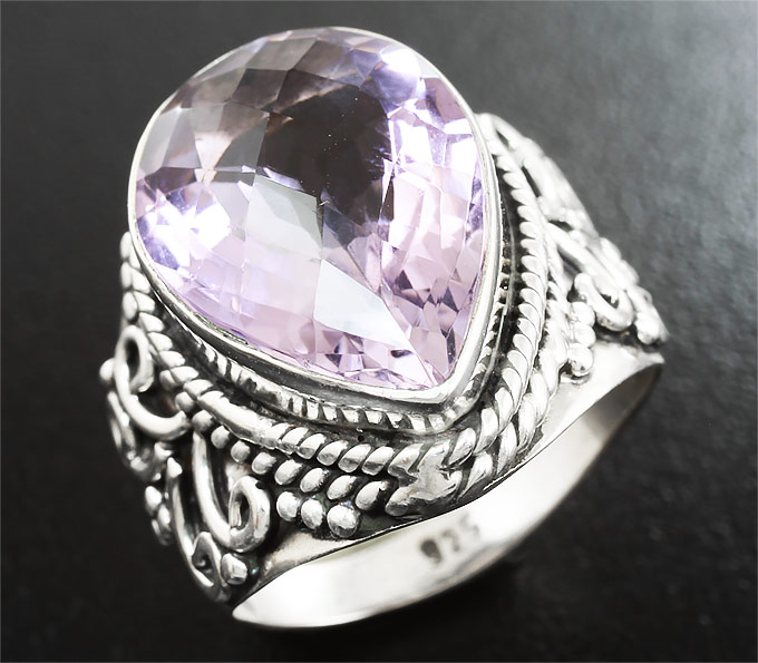 Серебряное кольцо с аметистом