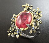 Серебряное кольцо с пурпурным и синими сапфирами  Серебро 925
