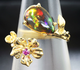 Золотое кольцо с кристаллическим черным опалом 1,22 карат, рубином и бриллиантом Золото