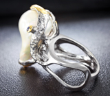 Серебряное кольцо с жемчужиной барокко и синим сапфиром Серебро 925