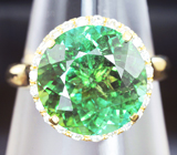 Золотое кольцо с неоново-зеленым турмалином 6,84 карат и бриллиантами Золото
