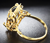 Кольцо с кристаллическим черным опалом и бриллиантами Золото