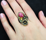 Серебряное кольцо с пурпурным сапфиром и изумрудами Серебро 925