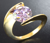 Золотое кольцо с чистейшим розовым муассанитом Золото