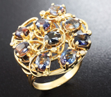 Золотое кольцо с полихромными сапфирами и бриллиантами Золото
