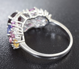 Яркое серебряное кольцо с родолитами, синими и желтыми сапфирами Серебро 925