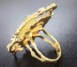 Золото кольцо с кристаллическим опалом, самоцветами и бриллиантами Золото