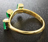 Золотое кольцо с яркими изумрудами 0,76 карат Золото
