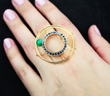 Золотое кольцо с уральским изумрудом 1,91 карат и синими сапфирами Золото