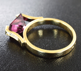 Кольцо с умбалитом гранатом эксклюзивной авторской огранки и бриллиантами Золото