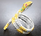 Серебряное кольцо «Змейка» с изумрудами и рубинами Серебро 925