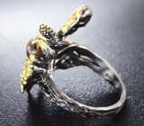 Серебряное кольцо с кристаллическими черными опалами, перидотами и изумрудом Серебро 925