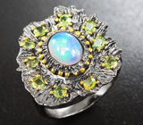 Серебряное кольцо с кристаллическим эфиопским опалом и перидотами Серебро 925