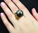 Серебряное кольцо с крупной цветной жемчужиной, танзанитом, разноцветными сапфирами, цаворитами и родолитами Серебро 925