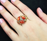 Серебряное кольцо с солнечным камнем и синими сапфирами Серебро 925