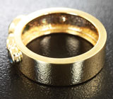 Золотое кольцо с хризобериллами с эффектом кошачьего глаза и александритами Золото