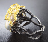 Серебряное кольцо с крупной жемчужиной барокко и родолитами Серебро 925