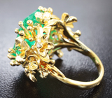 Золотое кольцо с крупным уральским изумрудом 8,34 карат и бриллиантами Золото