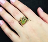 Серебряное кольцо с зеленым сапфиром и родолитами Серебро 925