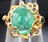 Золотое кольцо с крупным кабошоном уральского изумруда 7,08 карат и бриллиантами Золото