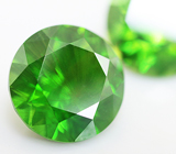 Эксклюзив! Пара уральских демантоидов гранатов 7,09 карат 