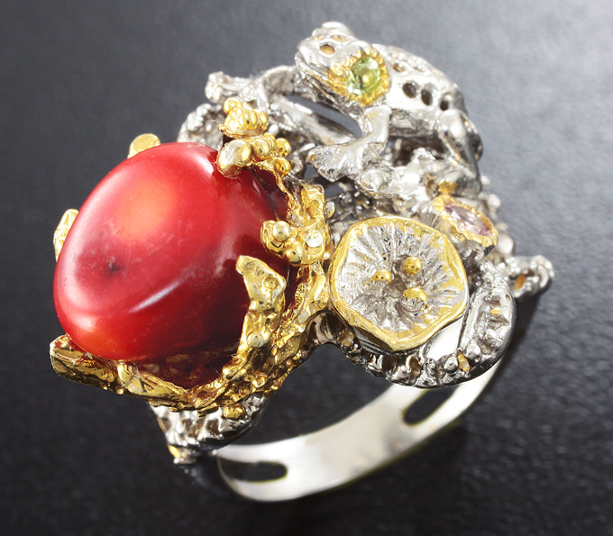 Серебряное кольцо с кораллом и аметистом