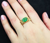 Золотое кольцо с ярким уральским изумрудом 2,25 карат и бриллиантами Золото