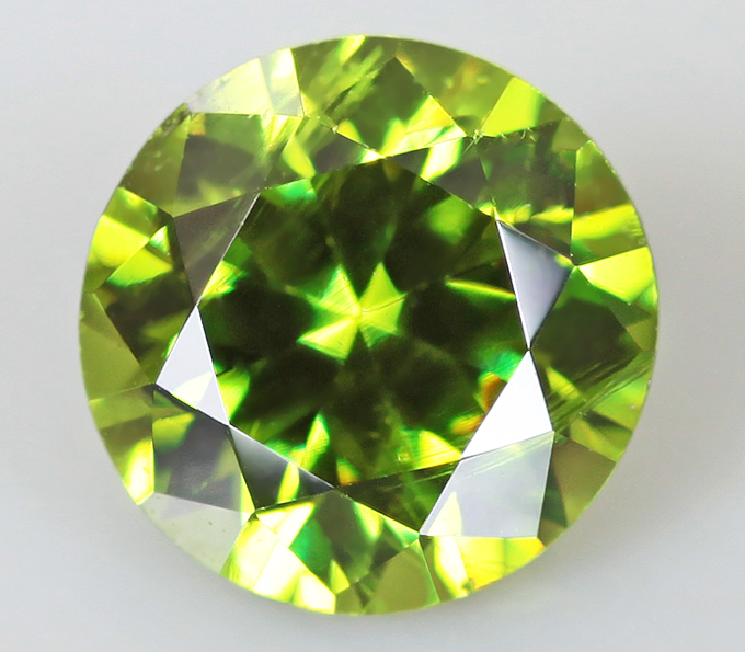 Высокая дисперсия! Уральский демантоид 0,46 карат